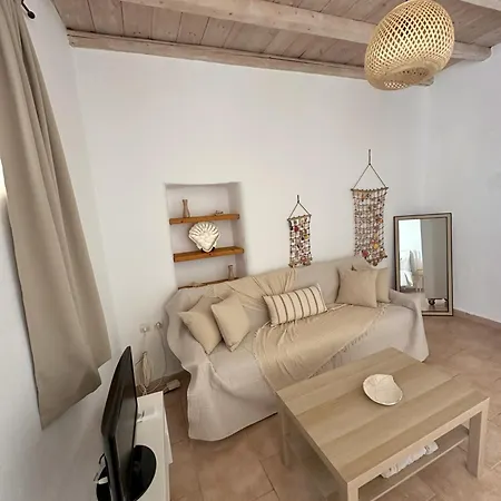 Apartament Nesa Paros
