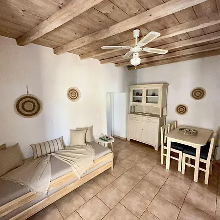 Apartament Nesa Paros